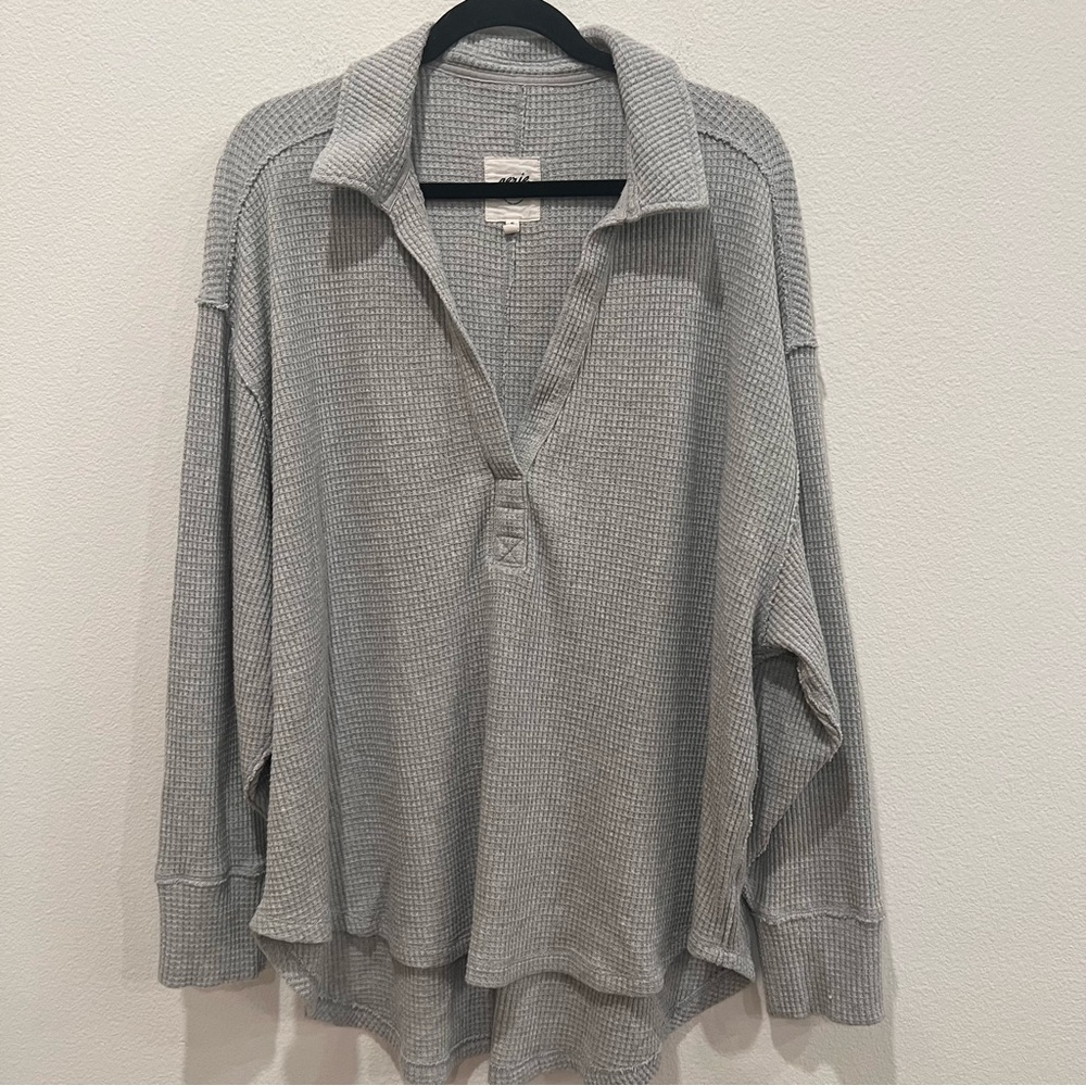 aerie Light Gray Waffle Knit V-Neck Sweater